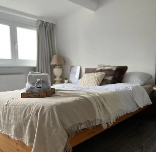 Lovely 2-bedroom Duplex W/ Balcony In Apartamento Bruxelas