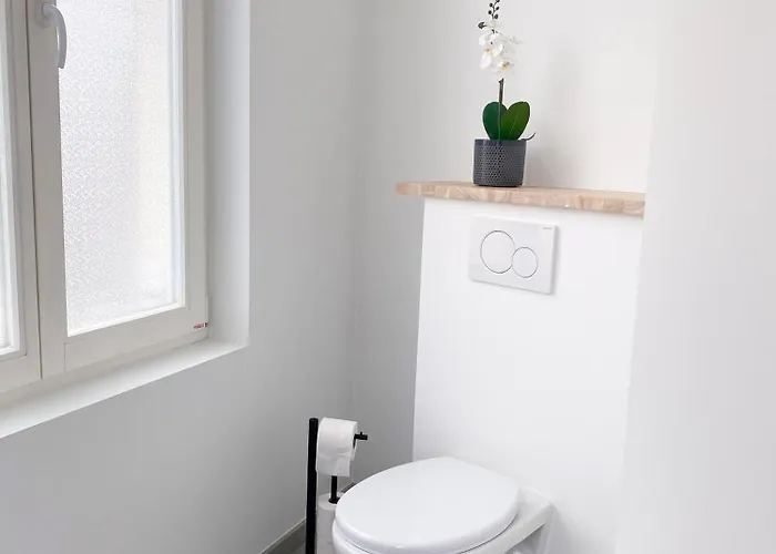 New Cozy In Porte De Hal * Brussels