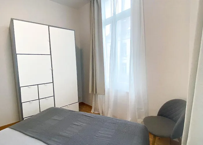 Apartment New Cozy In Porte De Hal