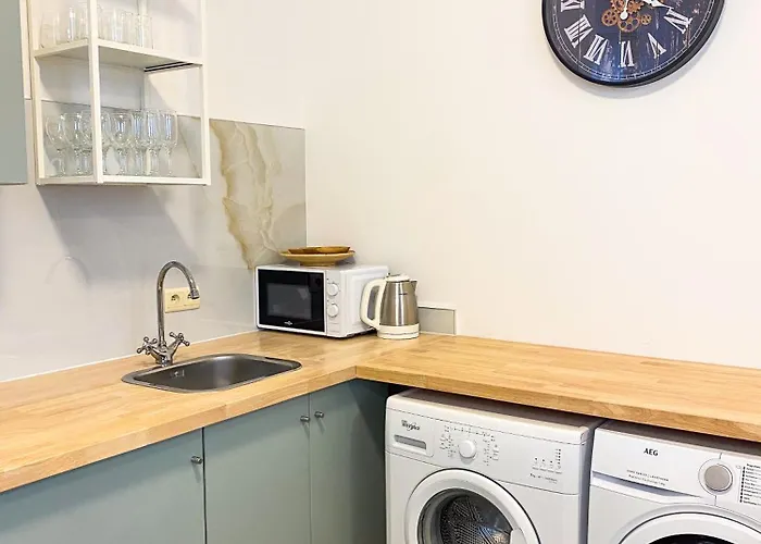 Apartment New Cozy In Porte De Hal Brussels