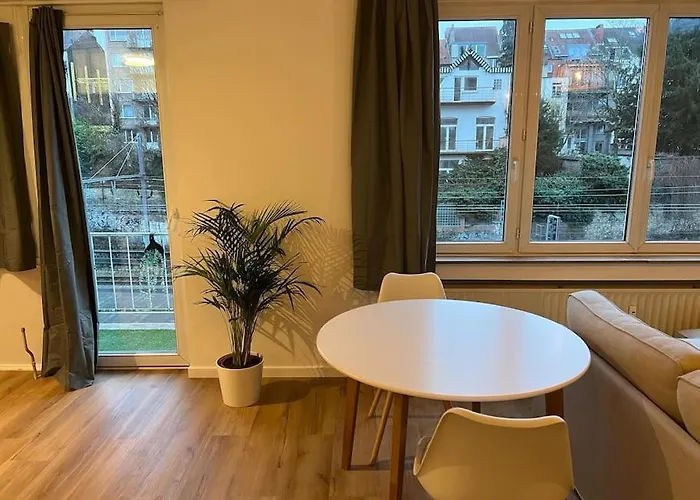 Beautiful Flat In Etterbeek * Brüssel