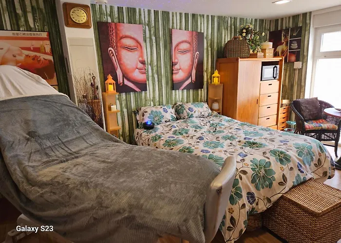 Zen Atomium Et Palais De L'exposition *