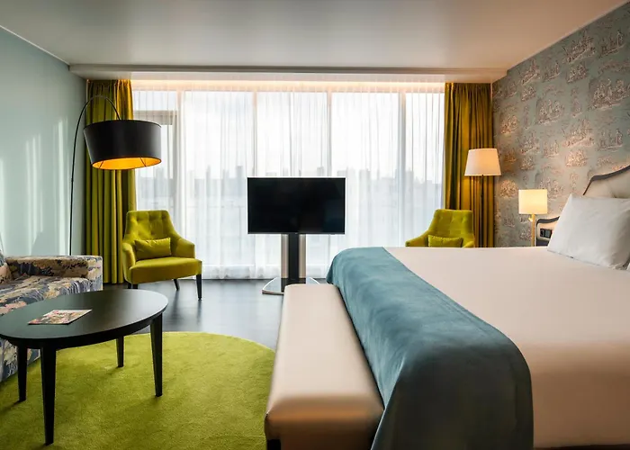 Hotel Thon Bristol Stephanie 4*