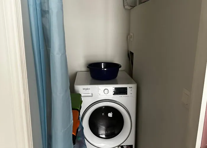 Alexanor Cosy Private In A Shared Homestay Brussels