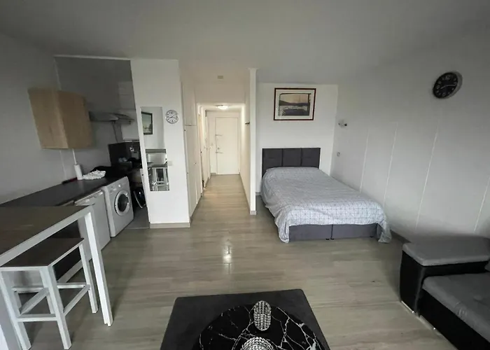 公寓 Elegant A Louise, Quartier Prestige De 布鲁塞尔