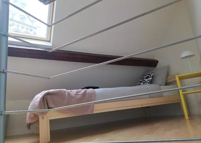 New Cozy In Porte De Hal Apartment Brussels