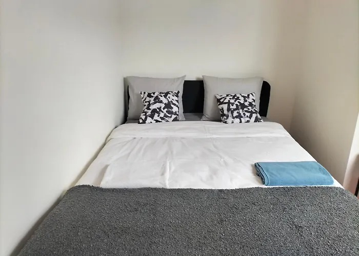 Apartment New Cozy In Porte De Hal *