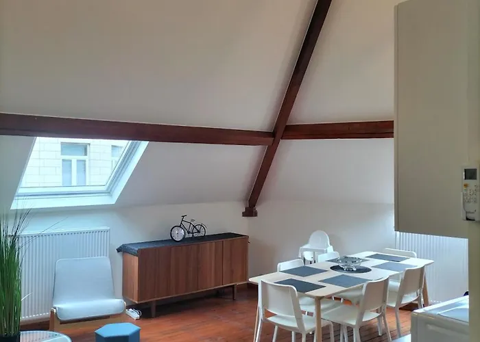 Apartment New Cozy In Porte De Hal *