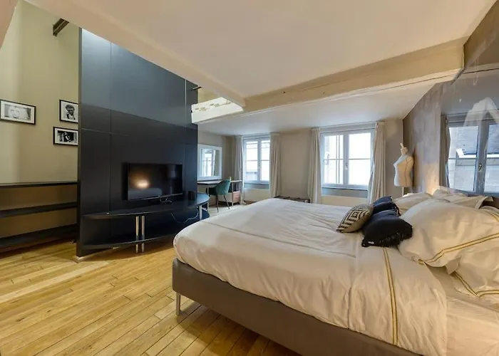 Authentic Belgian Home, Downtown *