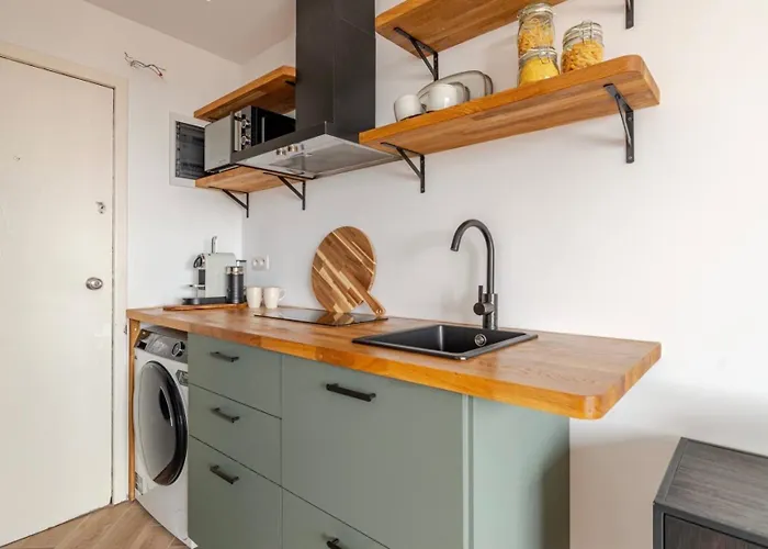 Deluxe La Cambre - With View *