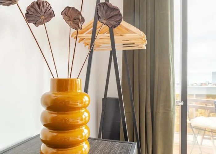 Deluxe La Cambre - With View *