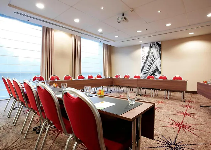 Courtyard By Marriott