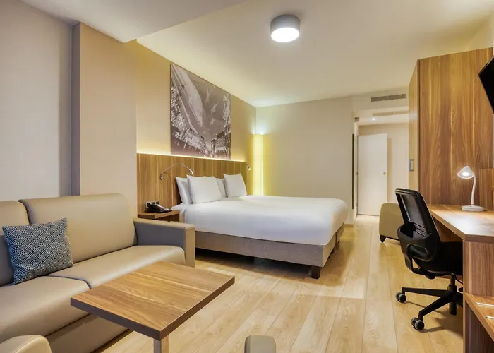 Schuman By Ihg Отель 4*