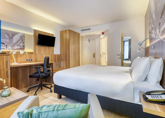 Schuman By Ihg Отель 4*