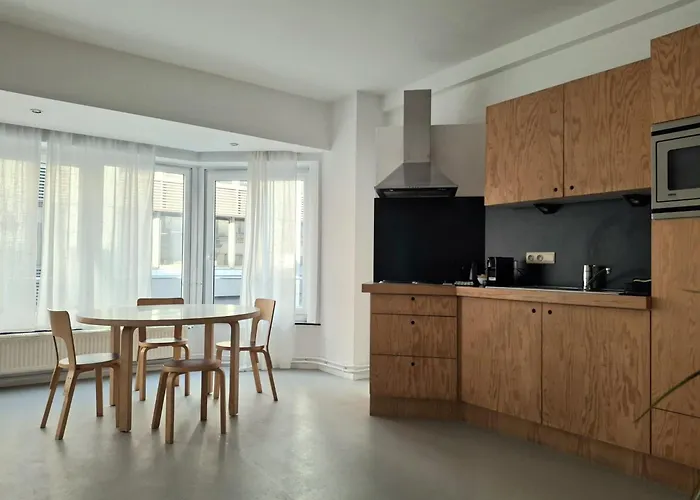 Spacious Next To Grand Place * Bryssel