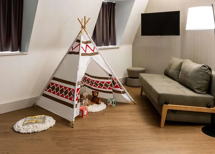 Nh Carrefour De L'europe Hotel 4*