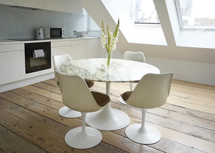 Bed & Breakfast & The