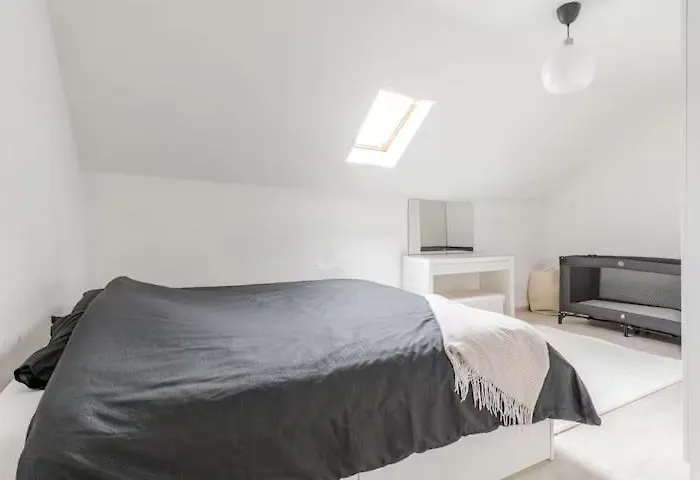 Elegant In Chatelain Ixelles