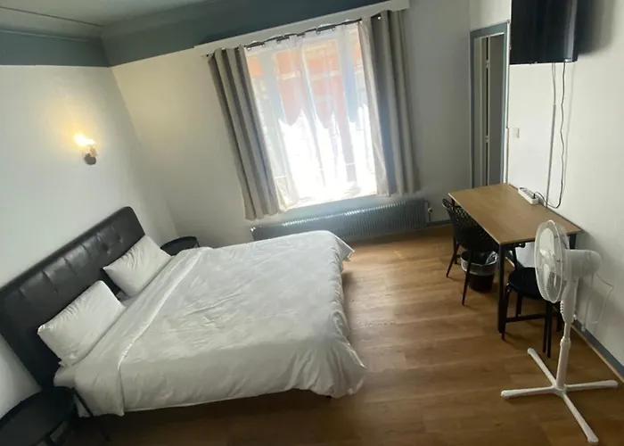 ウィンザー ホテル 2*