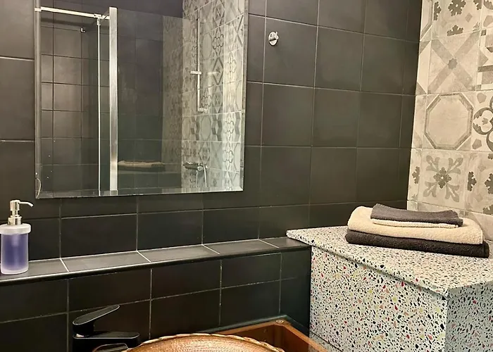 Happy * بروكسل