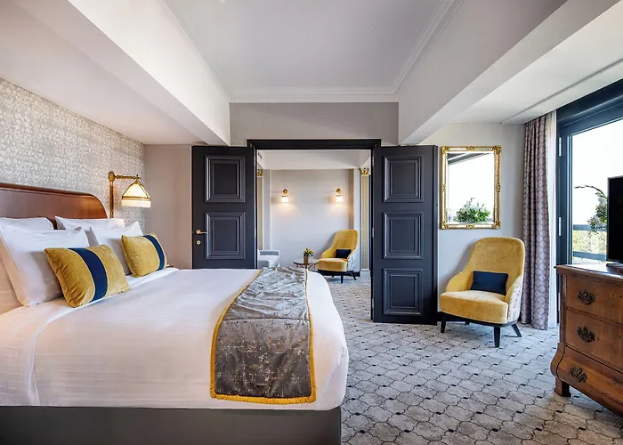 Barsey By Warwick Brussels