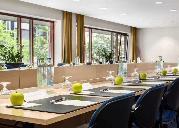 מלון Nh Grand Place Arenberg 4*