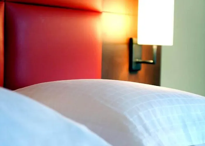 New Charlemagne Otel Brüksel