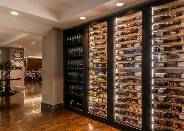 Ξενοδοχείο Amigo, A Rocco 5*