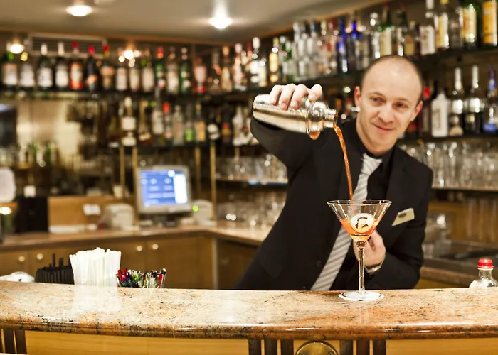 Le Chatelain Hotel 5*