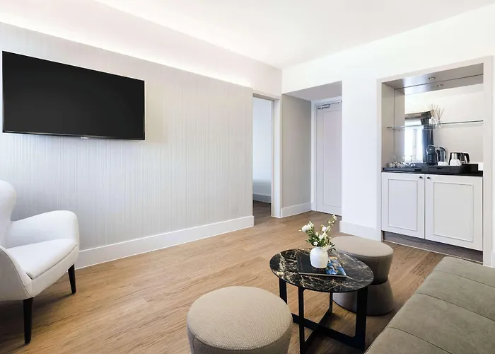 Nh Carrefour De L'europe 4* Bruxelles