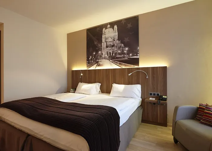 Schuman By Ihg Отель 4*