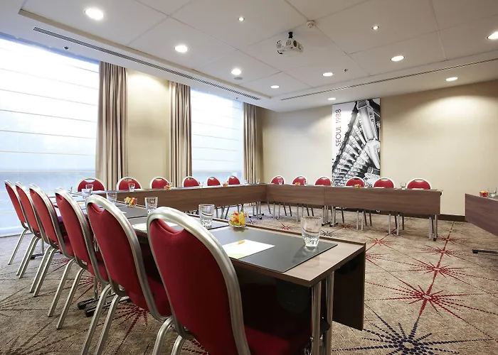 Courtyard By Marriott 4*