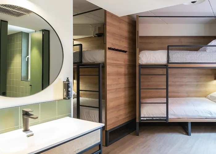 Latroupe Grand Place *