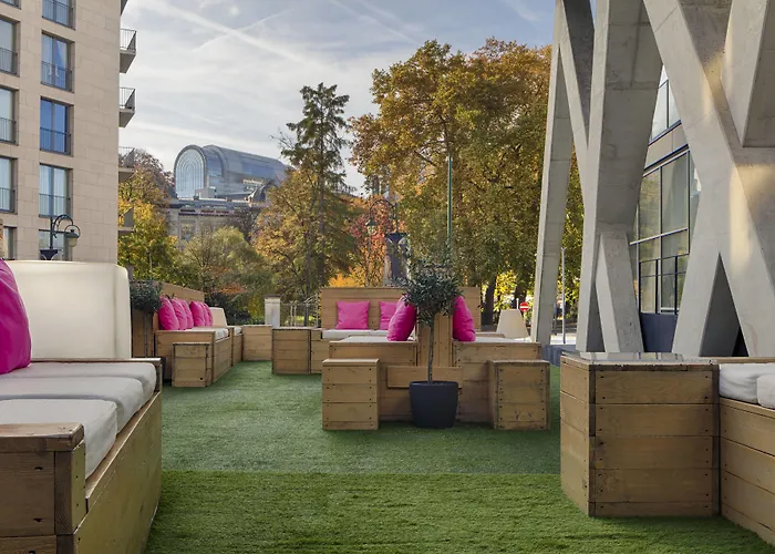 Otel Pestana Schuman 3*