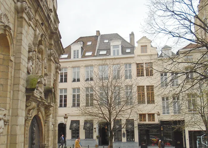 Le Dixseptieme 4* בריסל