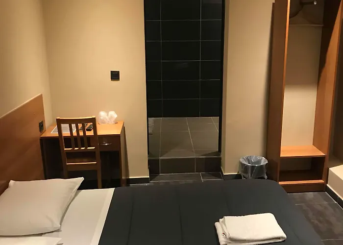 ロイヤル ホテル *