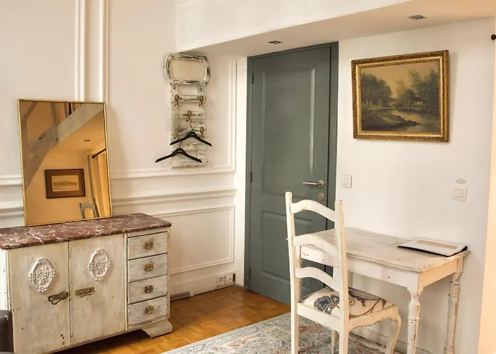 Marie Therese Apartment