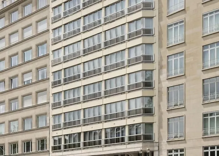 Barsey By Warwick 4* Brussels