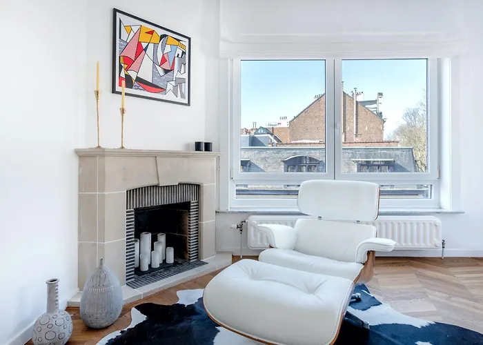 Apartment Moliere Design *