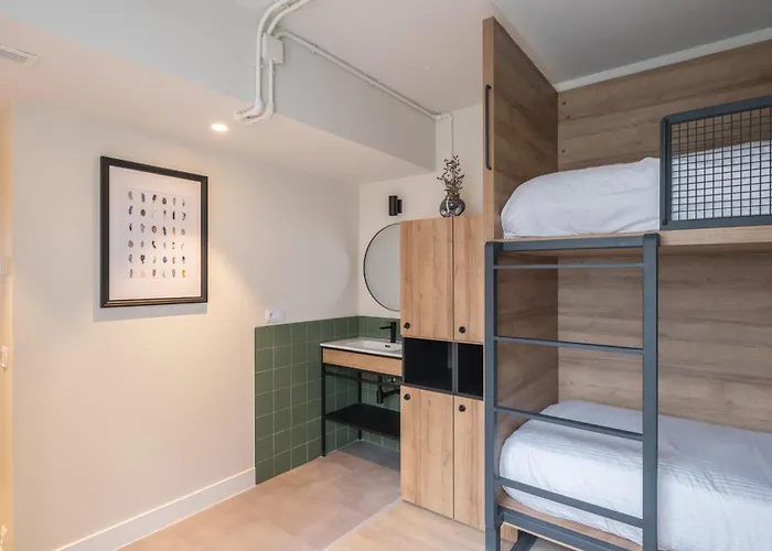 Latroupe Grand Place Hotel *