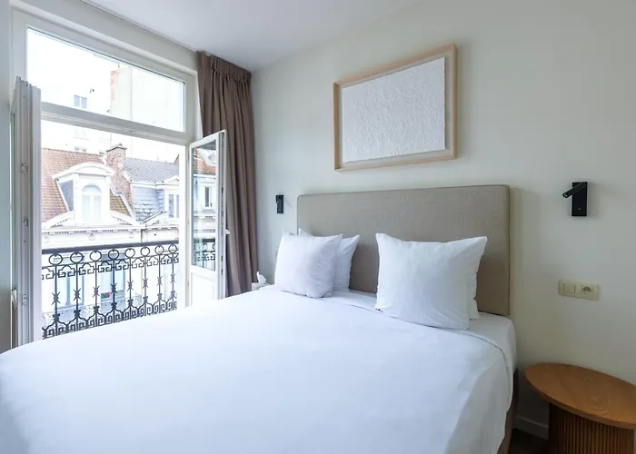 Le Catherine By Sweett