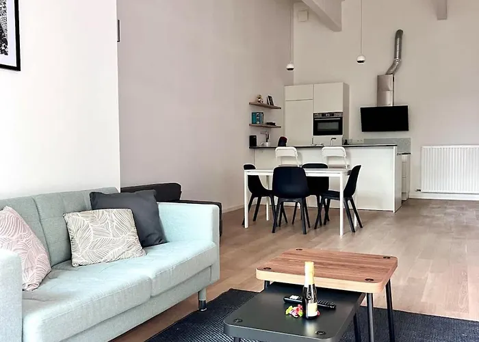 Bright Modern Loft In For 4 Apartmán *
