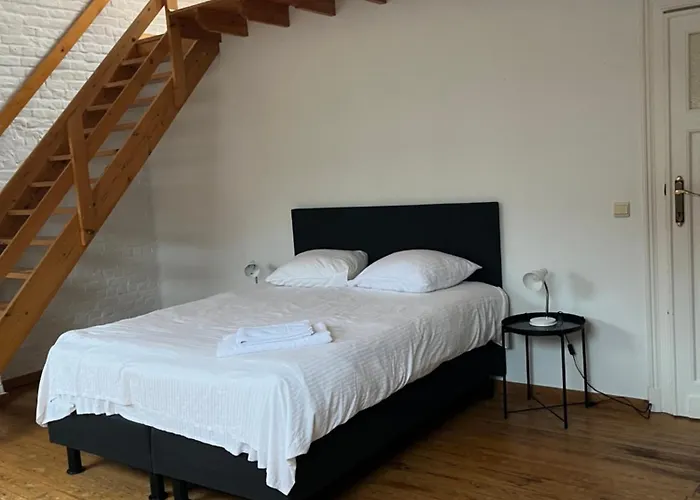 Eu District Mansion *