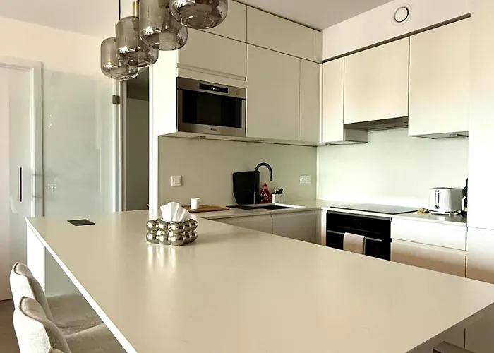 Cosy And Modern 1bed Near Gare Du Midi Dox Apartment *