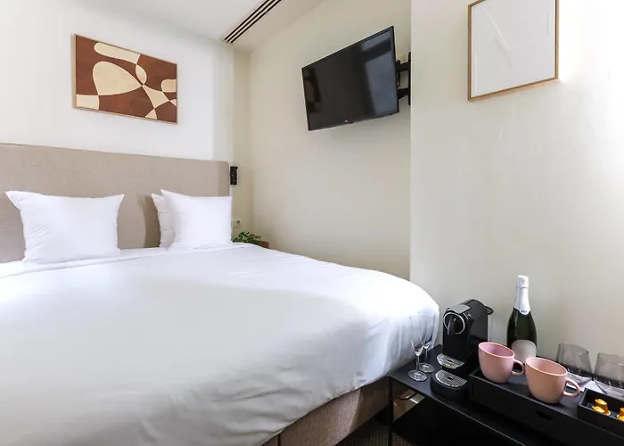 호텔 Le Catherine By Sweett 3*