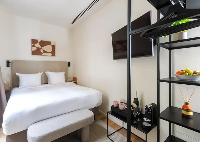 Le Catherine By Sweett