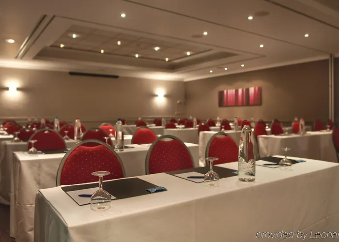 Hotel Nh Carrefour De L'europe 4*