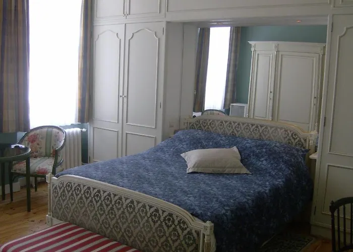 Marie Therese Apartment *