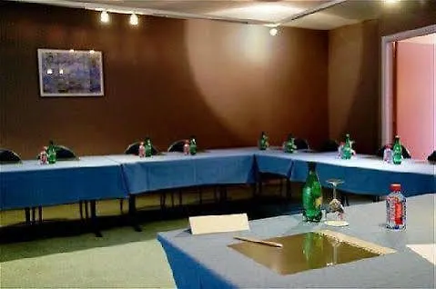 New Charlemagne Otel Brüksel