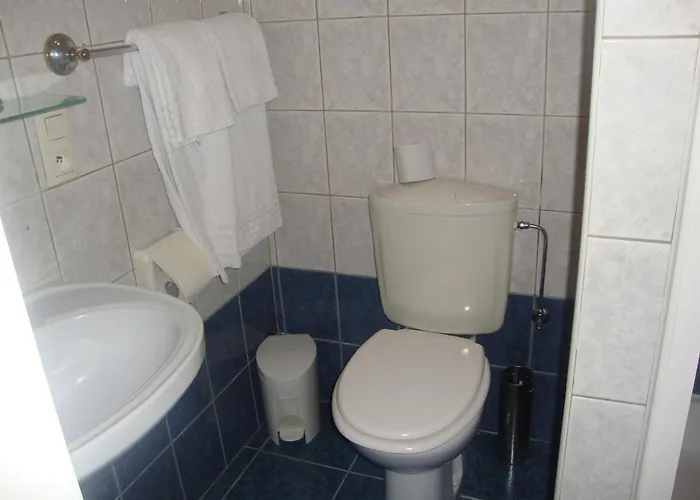 ホテル ウィンザー 2*